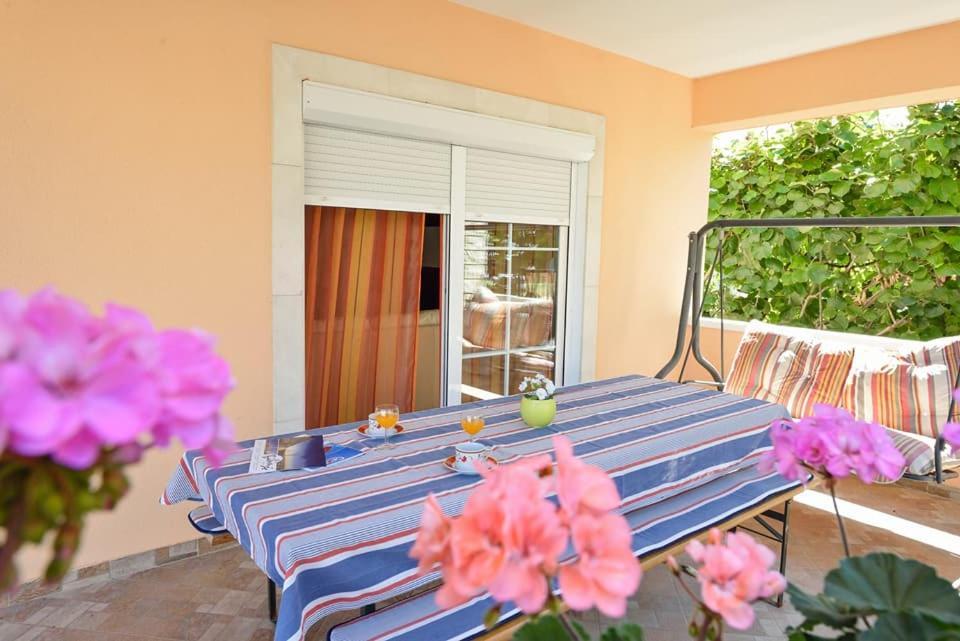 Sreca Apartment Near Beach With Bbq بيبينيا المظهر الخارجي الصورة