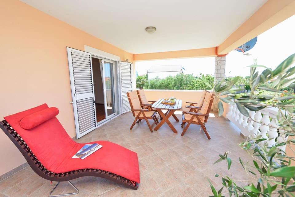 Sreca Apartment Near Beach With Bbq بيبينيا المظهر الخارجي الصورة