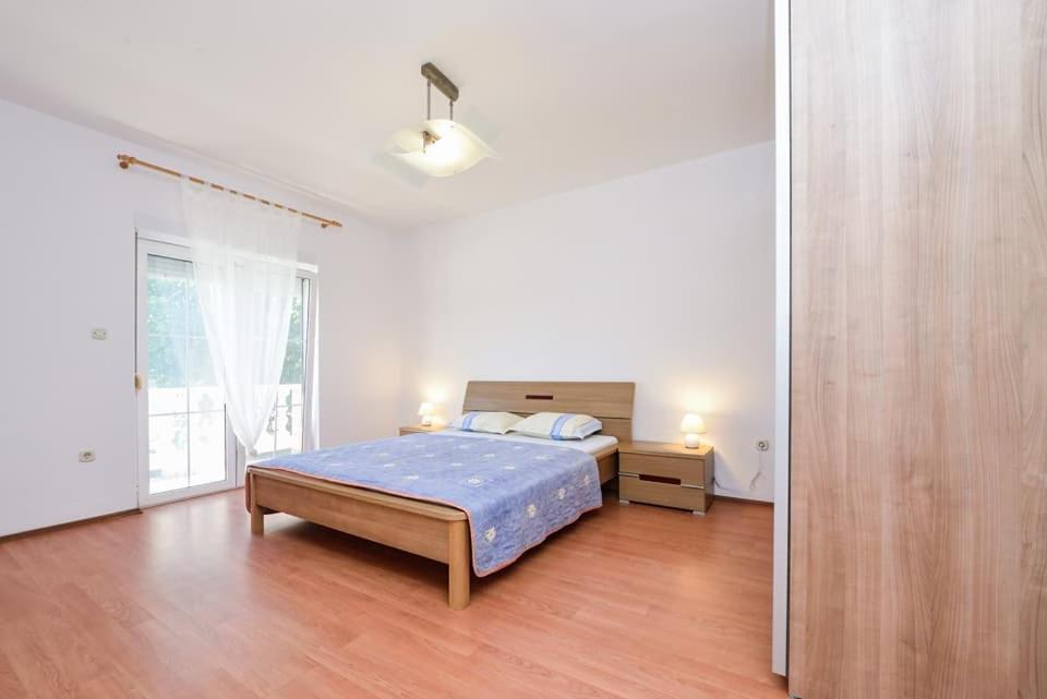 Sreca Apartment Near Beach With Bbq بيبينيا المظهر الخارجي الصورة