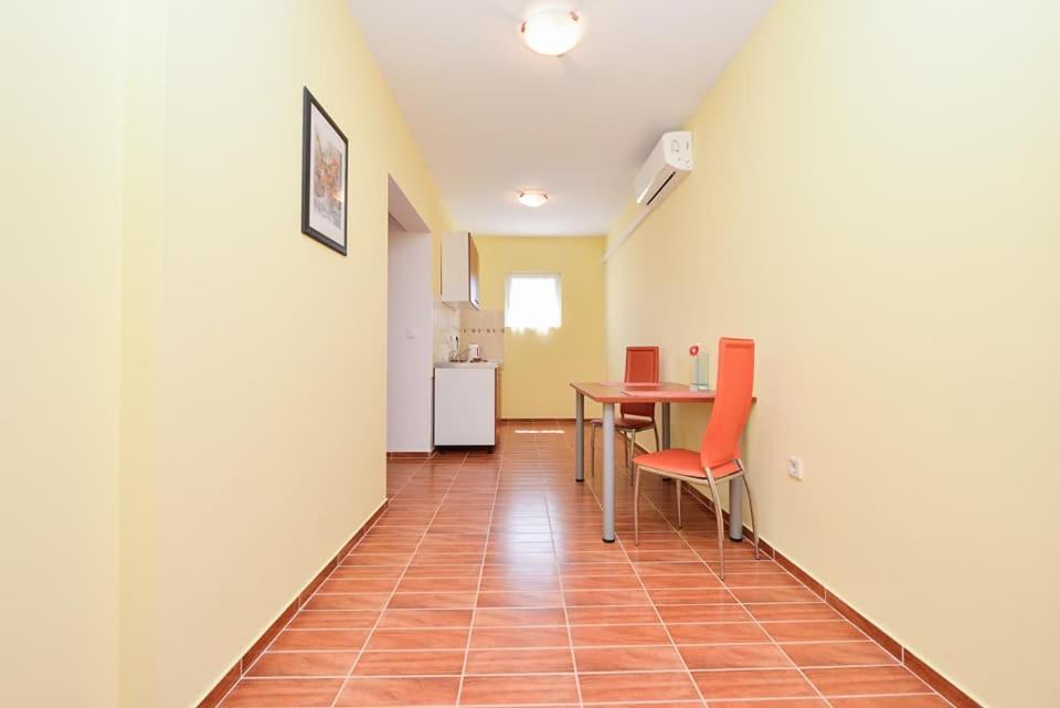 Sreca Apartment Near Beach With Bbq بيبينيا المظهر الخارجي الصورة
