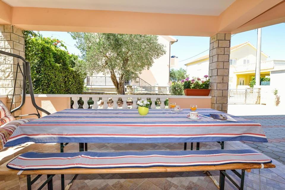 Sreca Apartment Near Beach With Bbq بيبينيا المظهر الخارجي الصورة