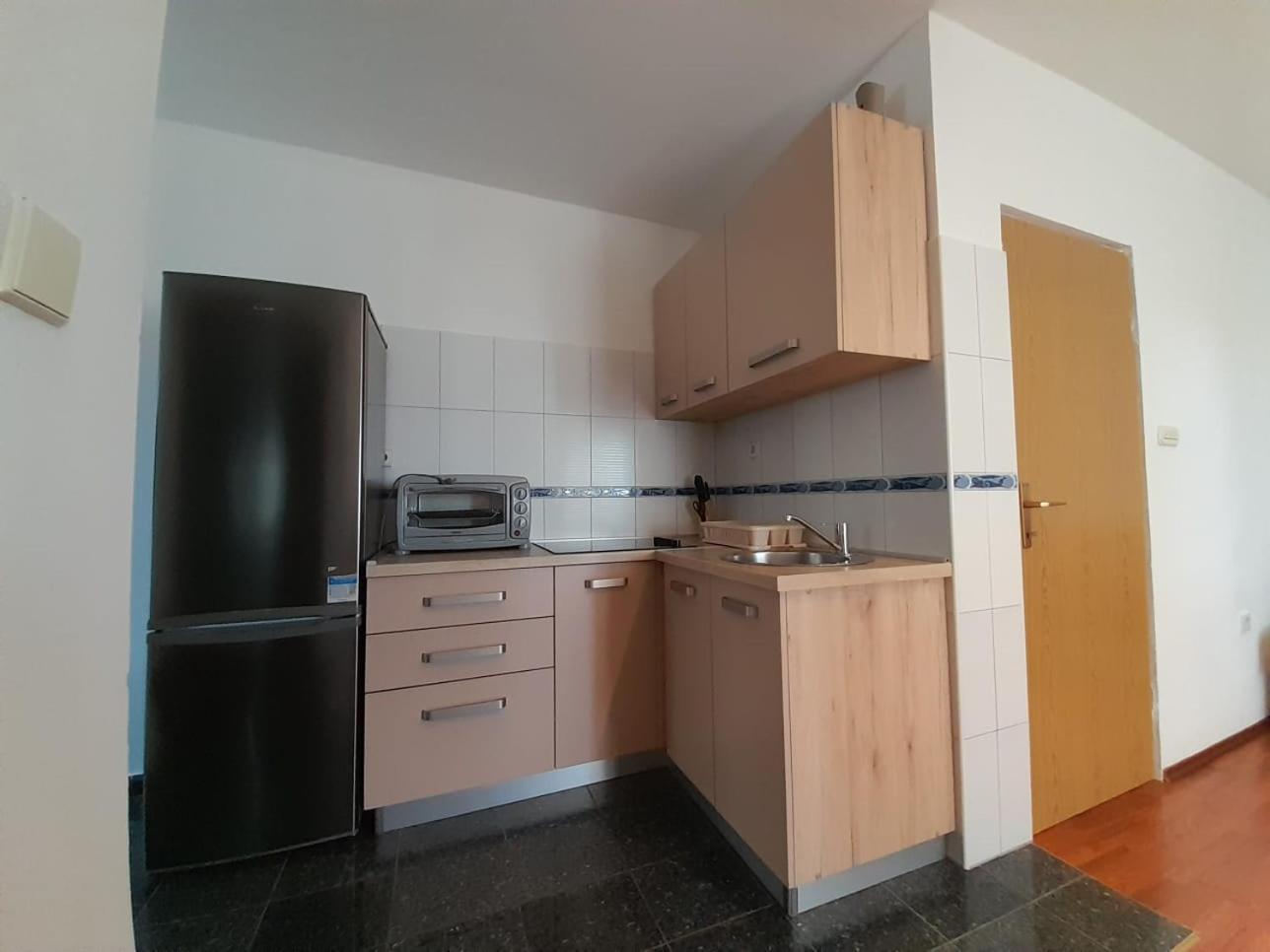 Sreca Apartment Near Beach With Bbq بيبينيا المظهر الخارجي الصورة